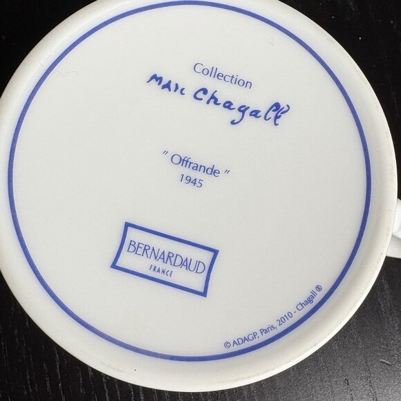 Bernardaud France MARC CHAGALL 'Offrande' Porcelain Breakfast Mug/Cup 2010 - Picture 7 of 7